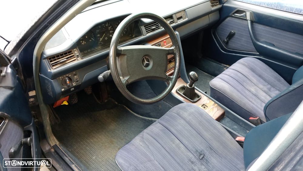 Mercedes-Benz W124 (1984-1997) 200 TD - 2