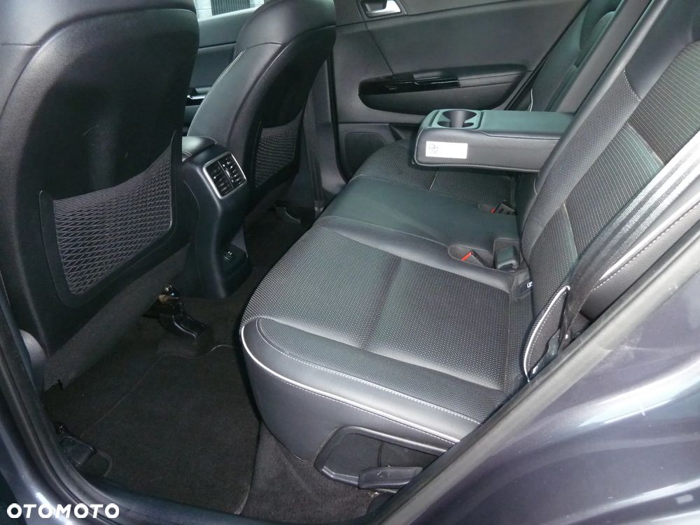 Kia Sportage 1.6 GDI 2WD DREAM-TEAM EDITION - 9