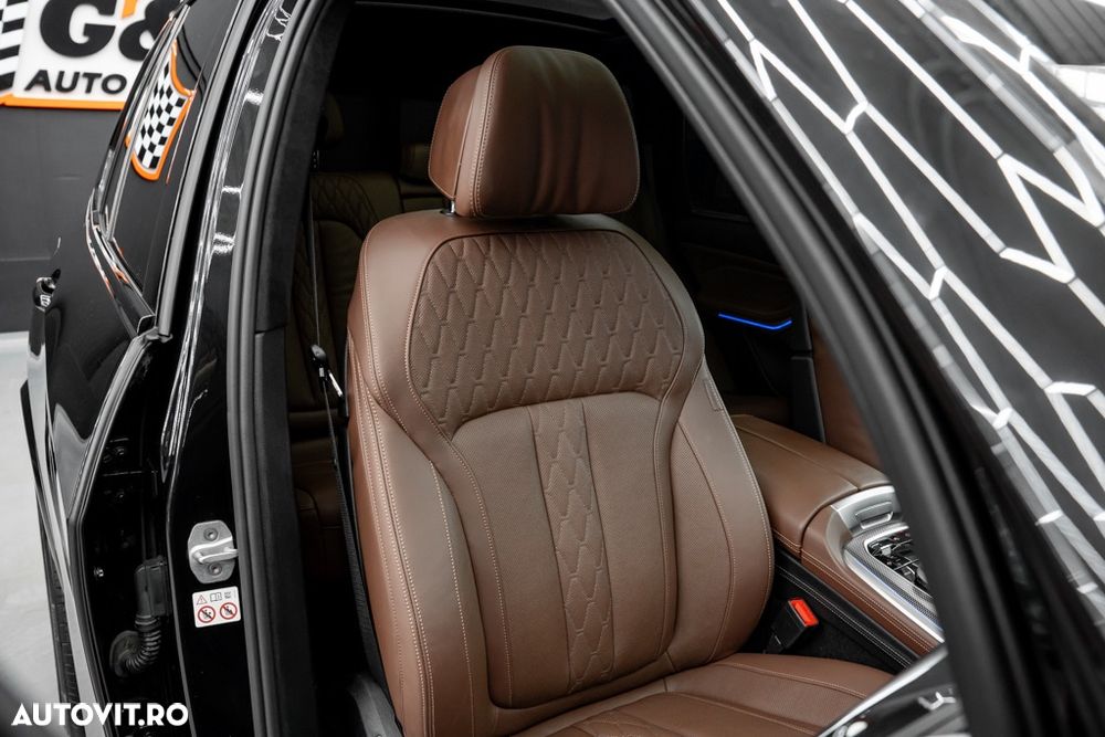 BMW X5 M M50d - 13