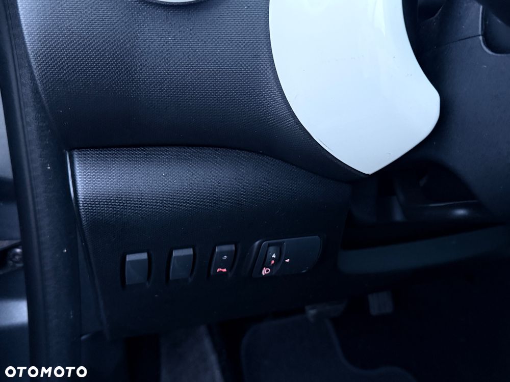 Renault Twingo ENERGY TCe 90 EDC LA PARISIENNE - 19