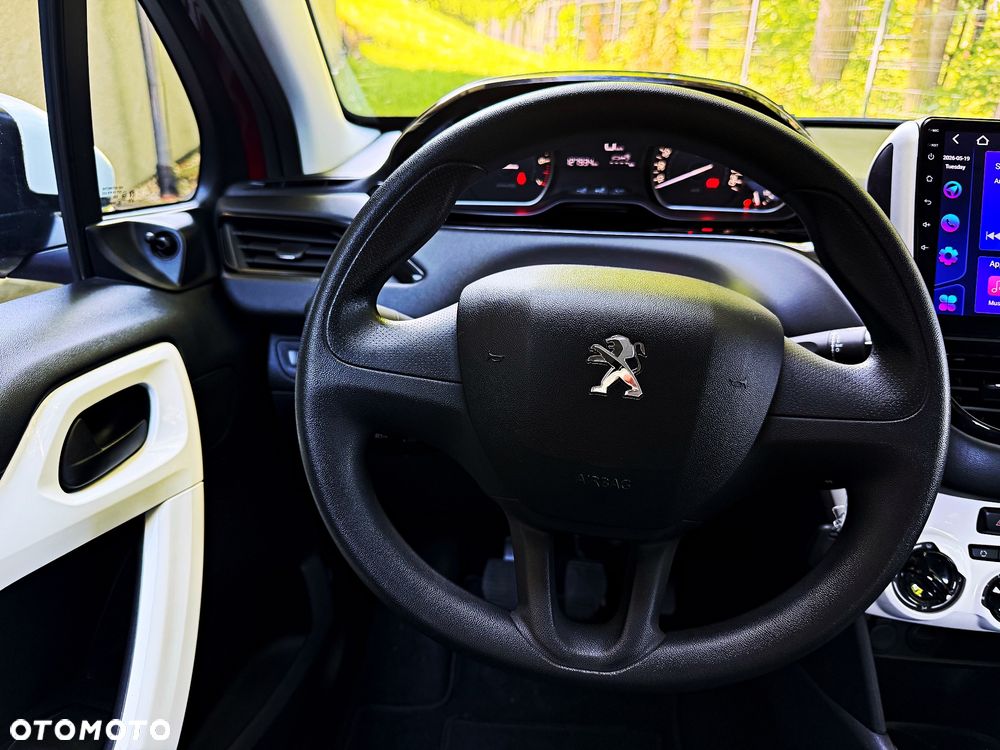Peugeot 208 PureTech 82 Urban Move - 30
