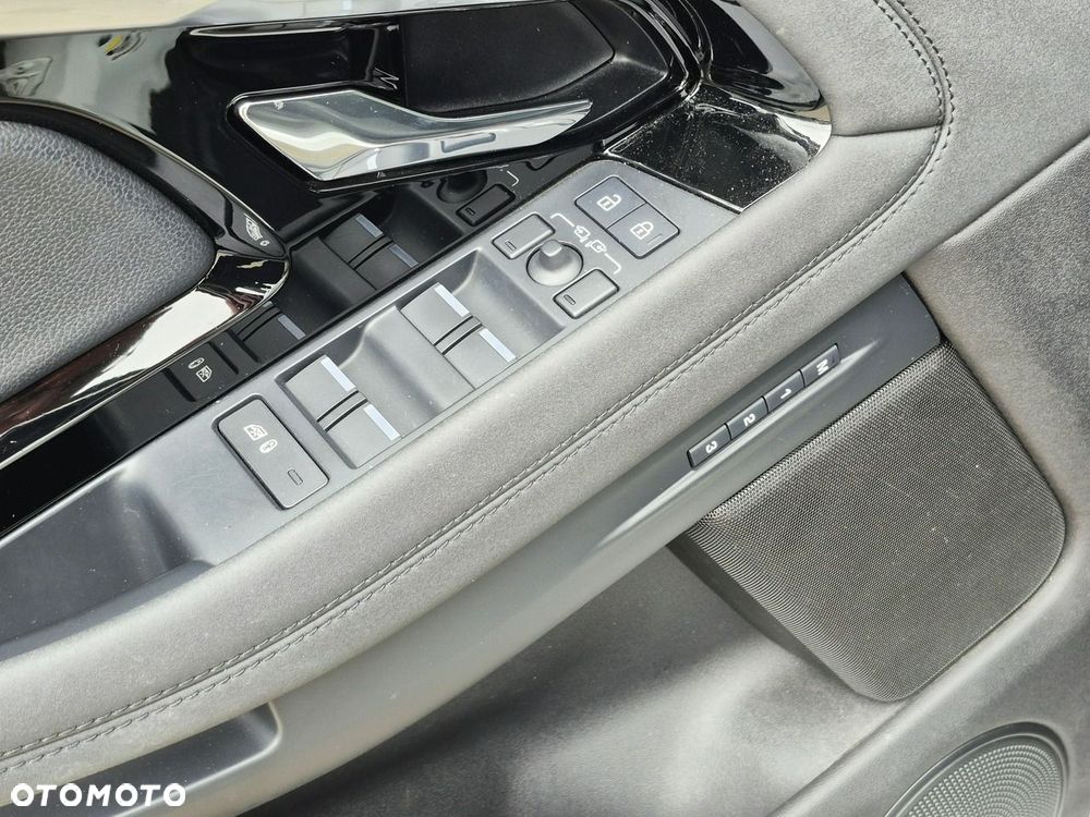 Land Rover Range Rover Evoque P300e - 20