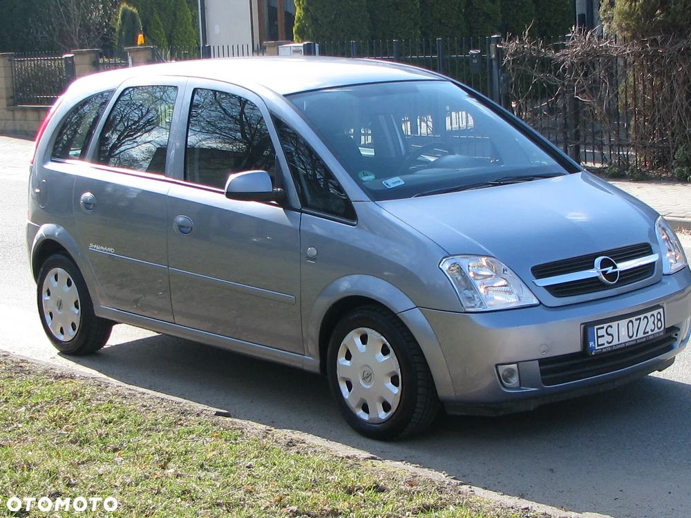 Opel Meriva 1.6 16V (Essentia) - 3