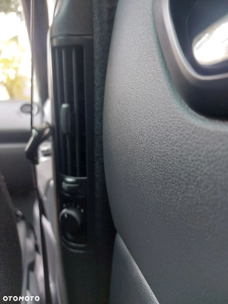 Peugeot 5008 1.6 THP Active - 16