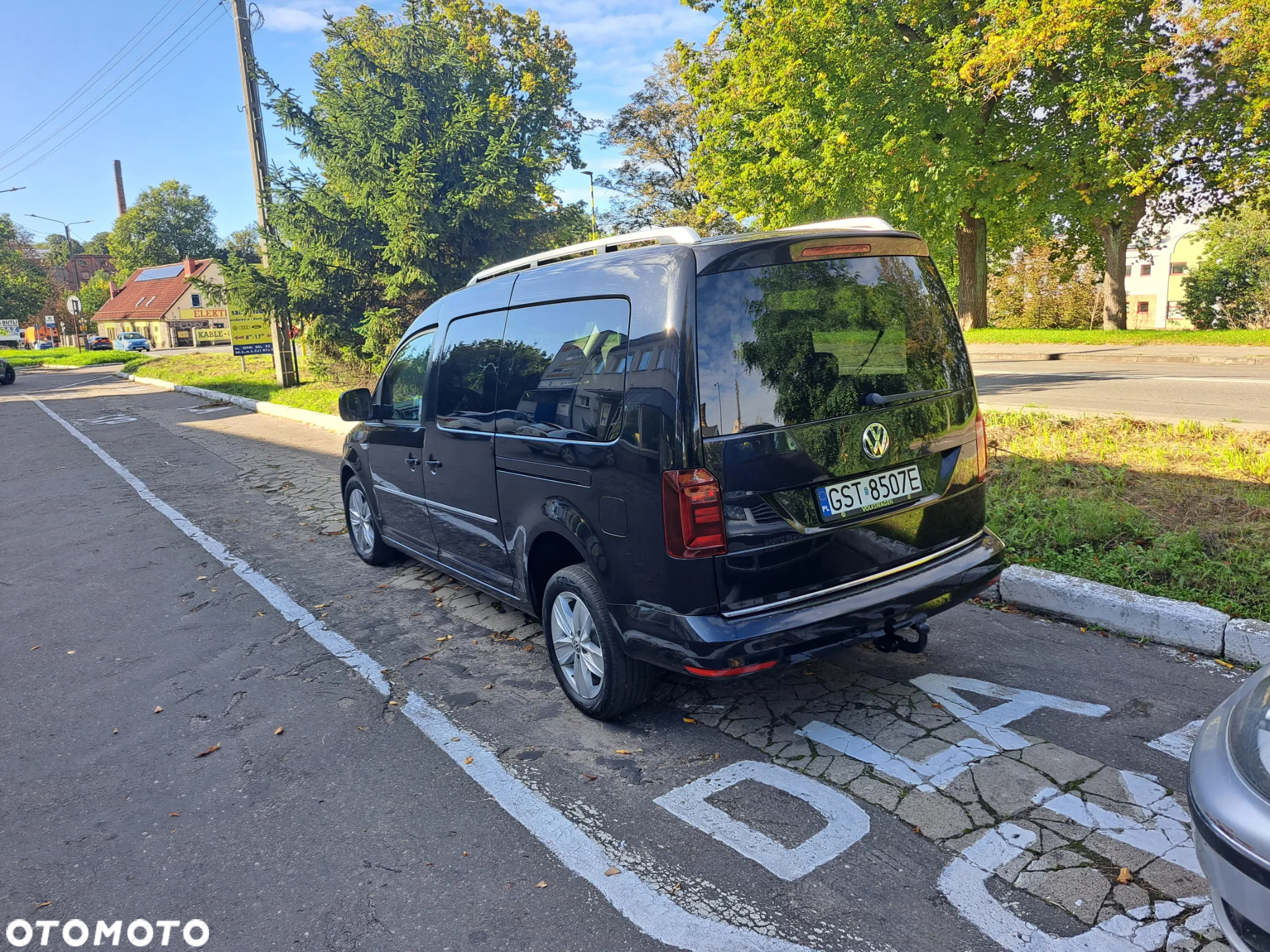 Volkswagen Caddy 2.0 TDI (7-Si.) DSG 4MOTION Maxi Highline - 3