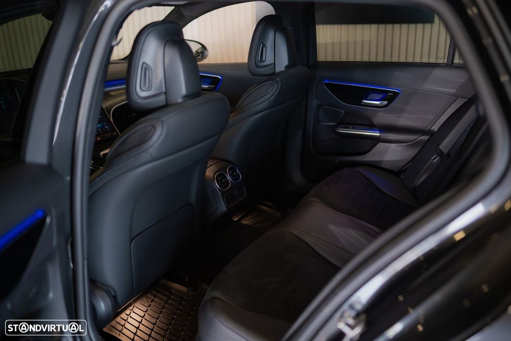 Mercedes-Benz C 300 e AMG Line - 23