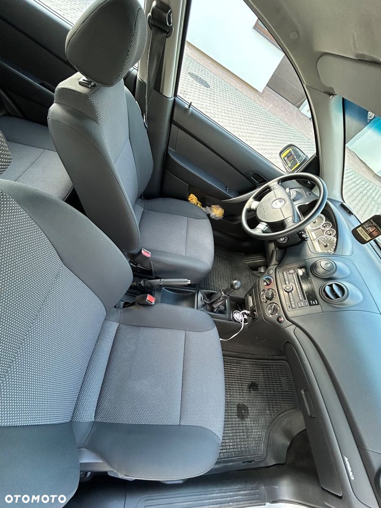 Chevrolet Aveo 1.2 16V Base / Classic - 12