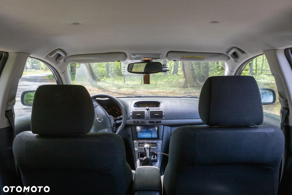 Toyota Avensis 1.8 VVT-i Combi - 5