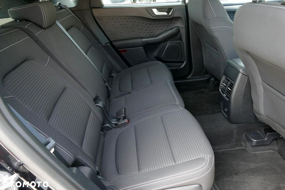 Ford Kuga - 34