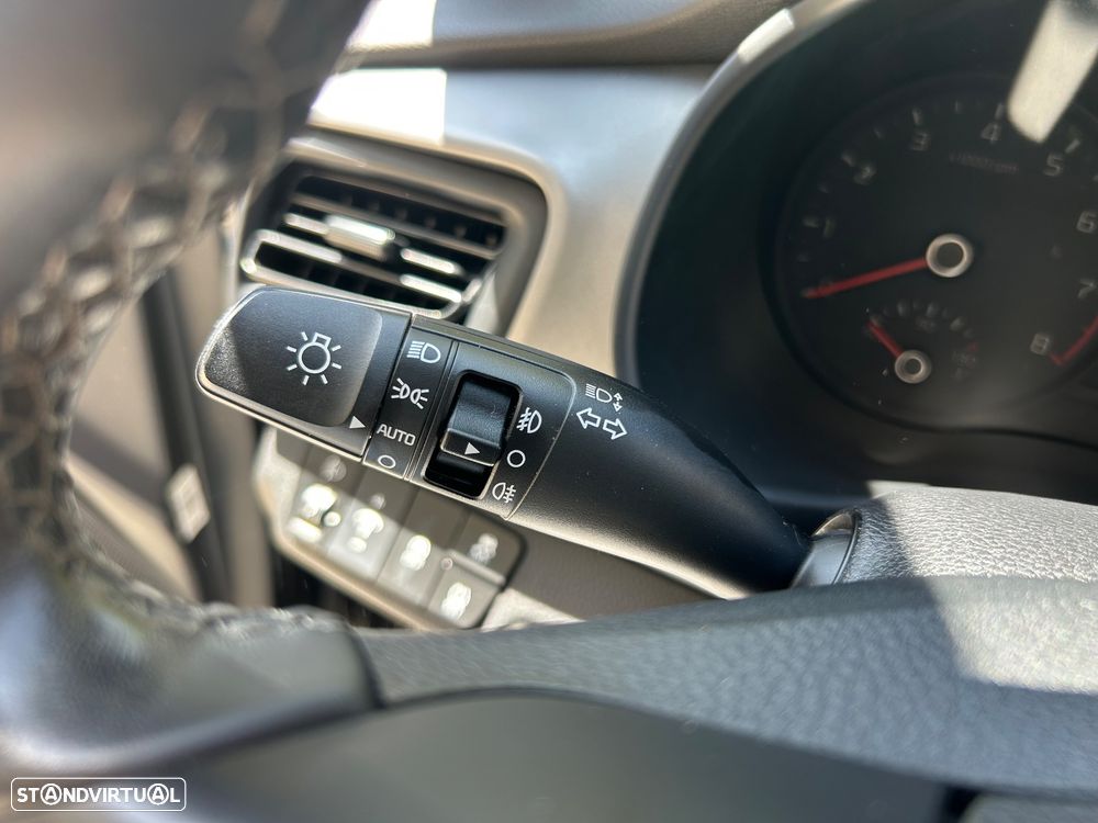 Kia Stonic 1.2 Dynamic - 24