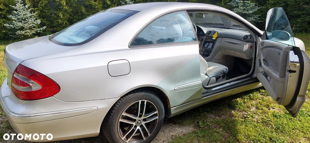 Mercedes-Benz CLK - 15