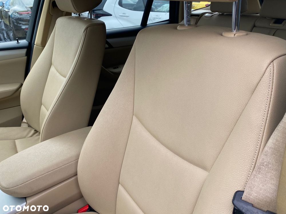 BMW X3 xDrive20i xLine - 25