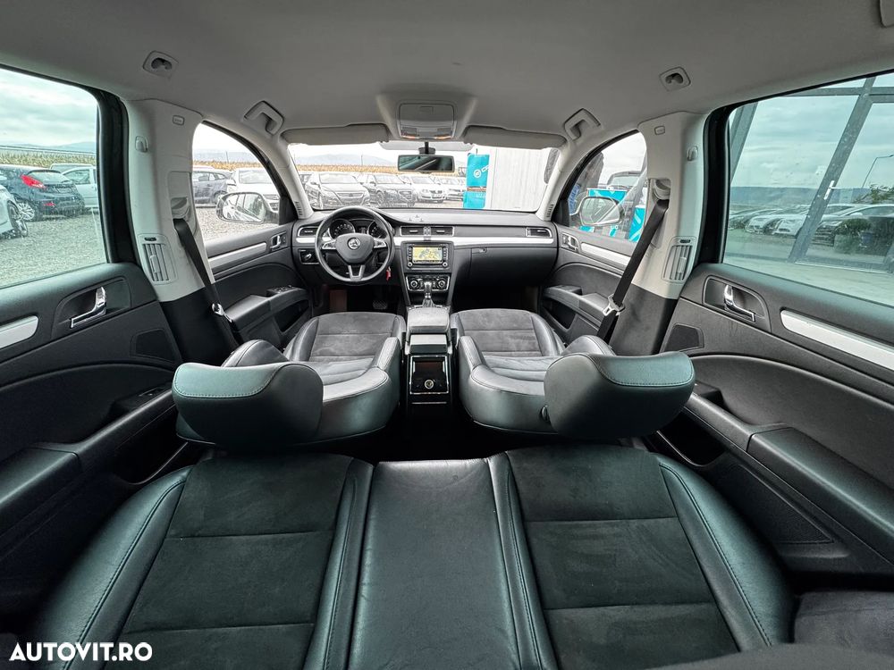 Skoda Superb 2.0 TDI DSG Elegance - 31