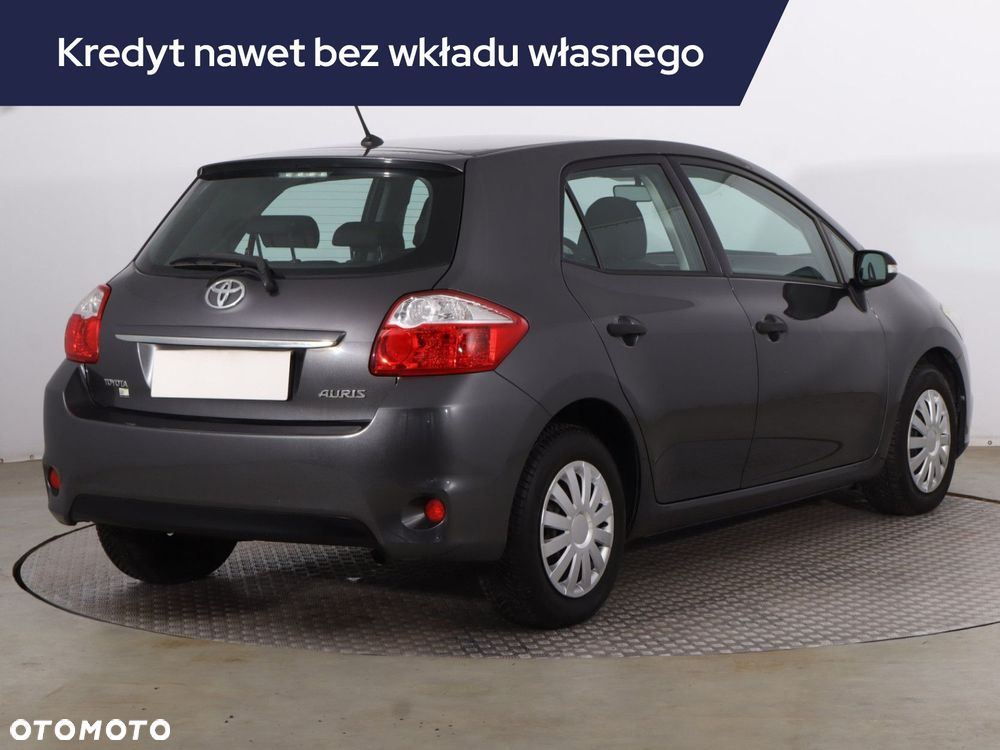 Toyota Auris - 7