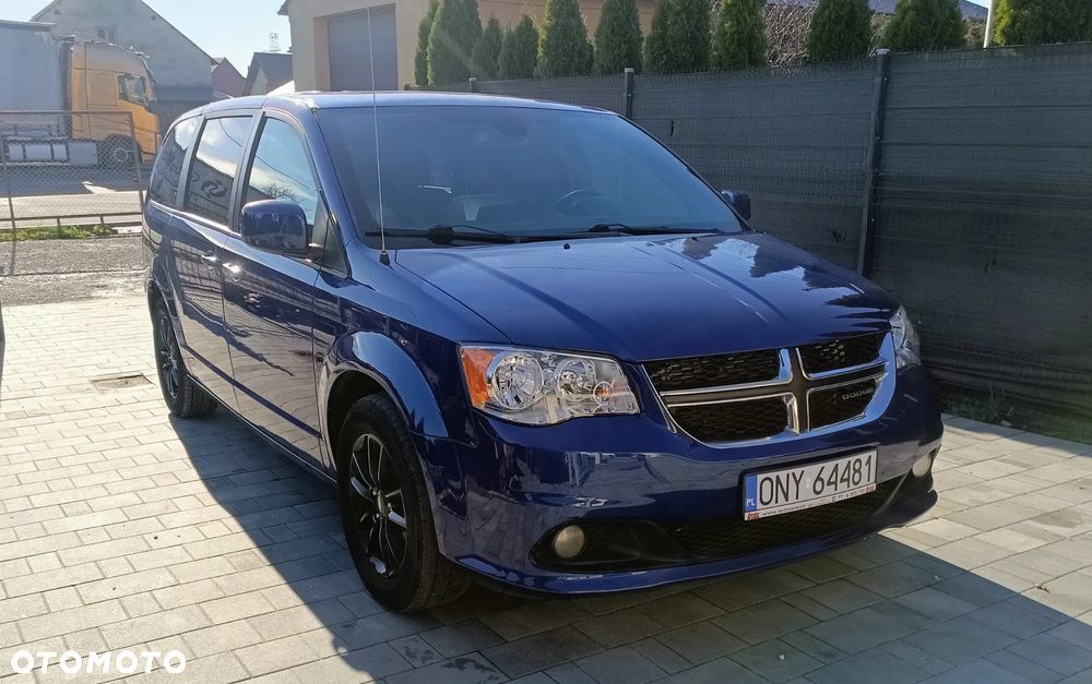 Dodge Grand Caravan 3.6 R/T - 16