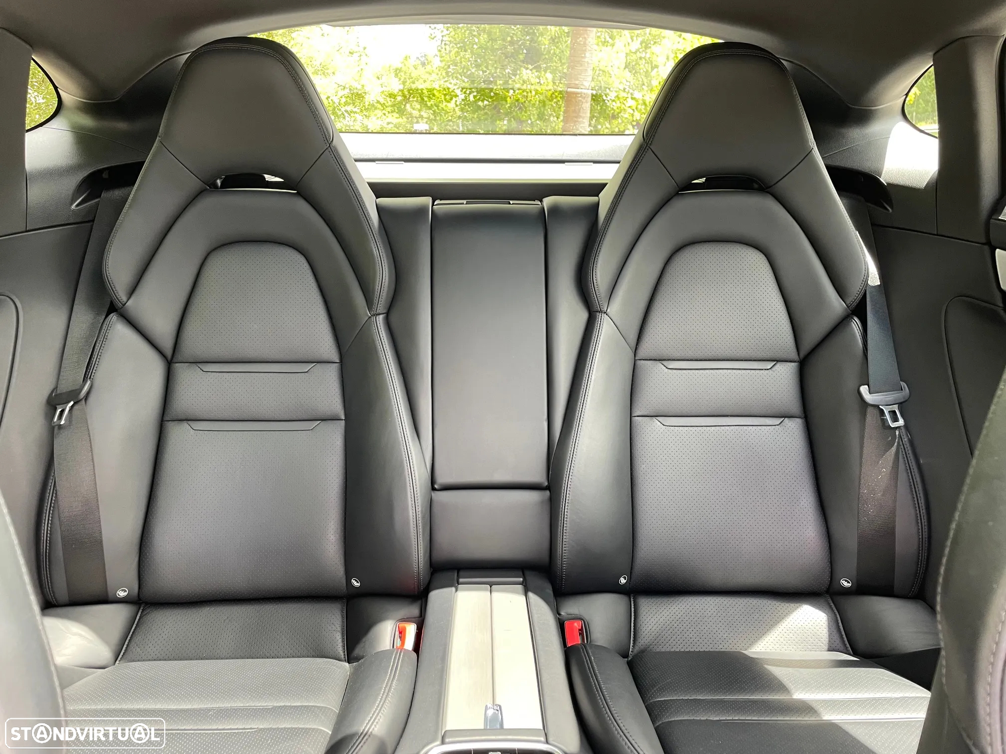 Porsche Panamera 4 E-Hybrid - 7