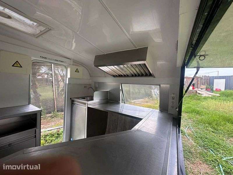 Food Truck a venda em Lisboa - equipado e pronto a operar - Grande imagem: 4/12