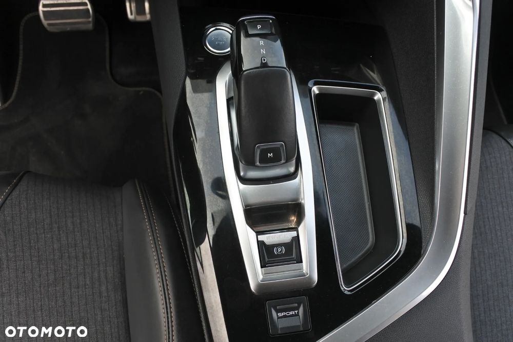 Peugeot 3008 2.0 BlueHDi GT S&S EAT8 - 18