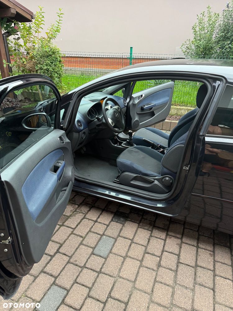 Opel Corsa 1.4 16V Enjoy - 1