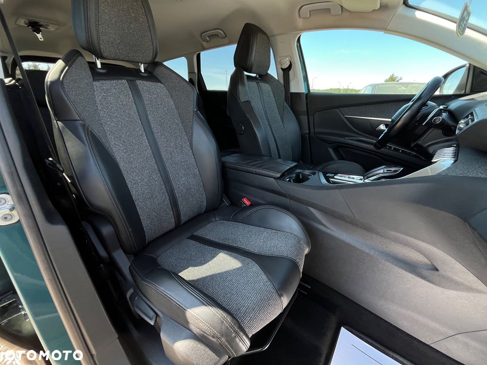 Peugeot 5008 1.5 BlueHDi Allure S&S EAT8 - 20