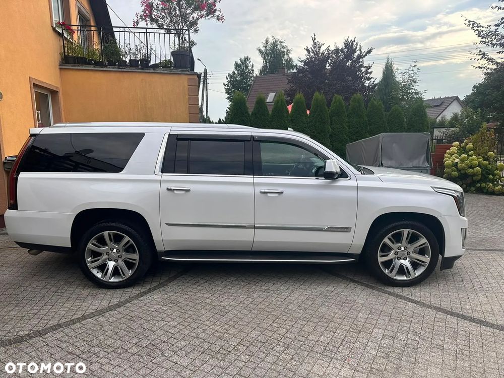 Cadillac Escalade 6.2 V8 ESV Premium - 6