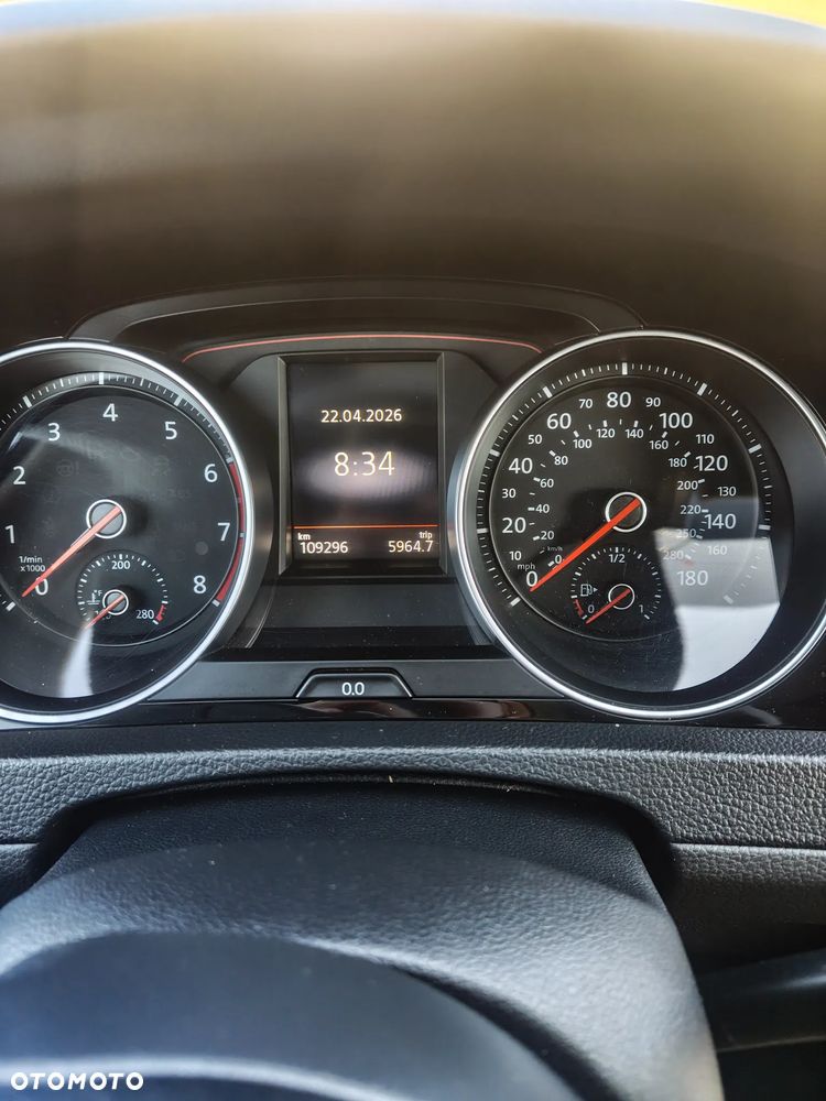 Volkswagen Golf - 11