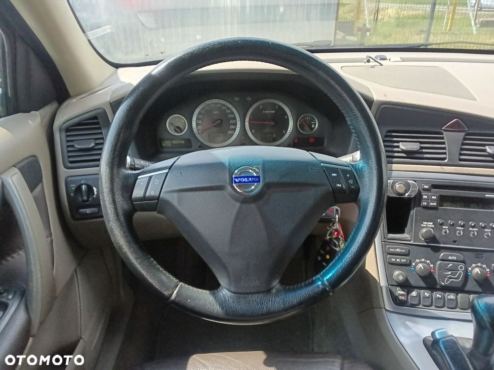 Volvo XC 70 - 22