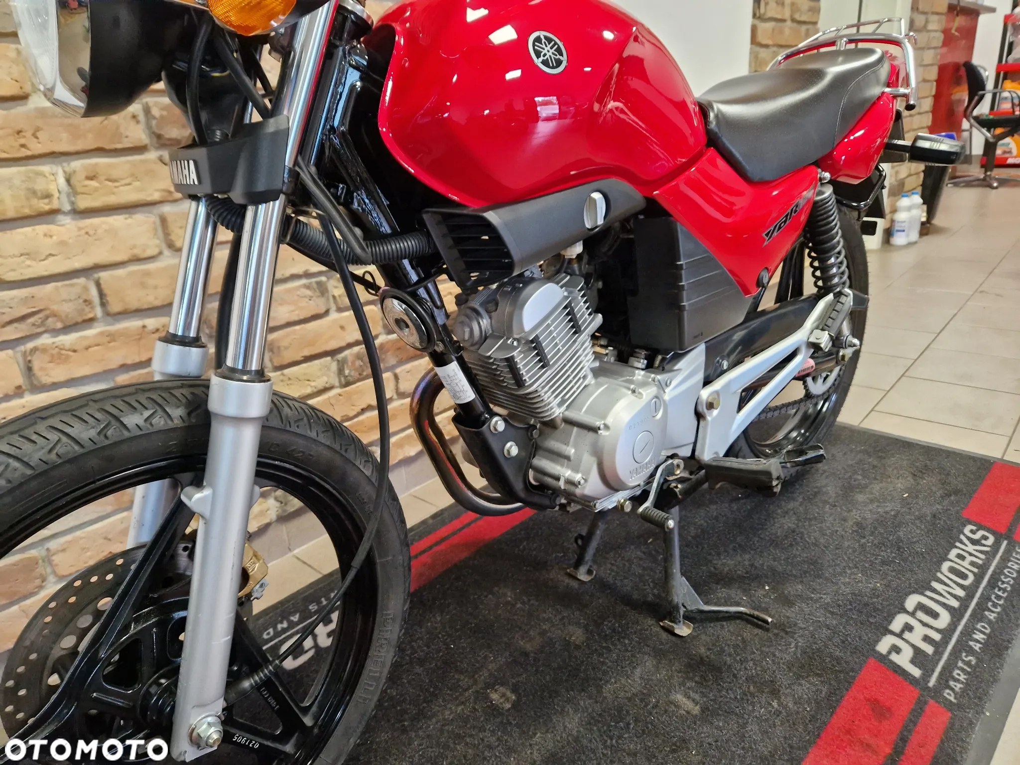 Yamaha YBR - 18