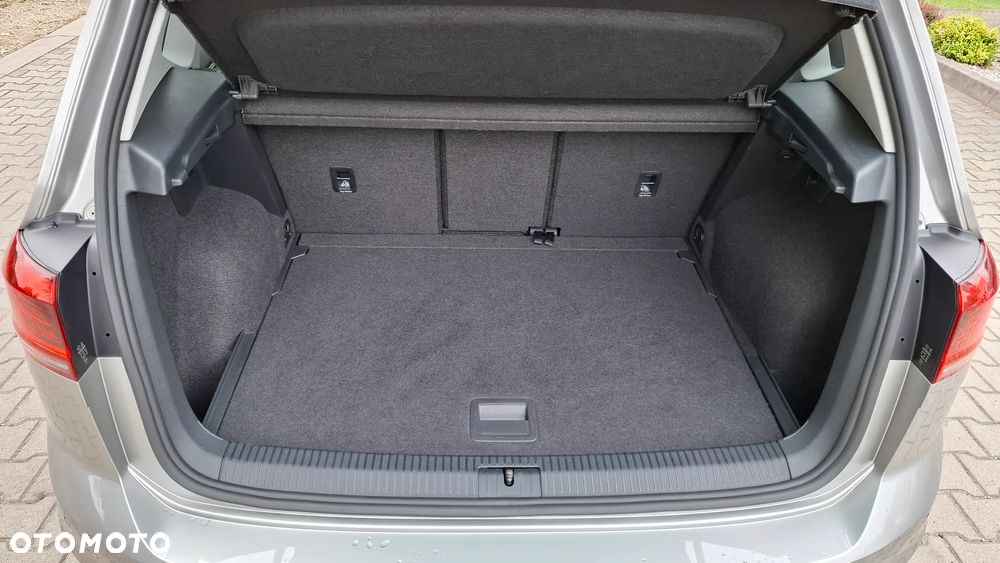 Volkswagen Golf Sportsvan - 23
