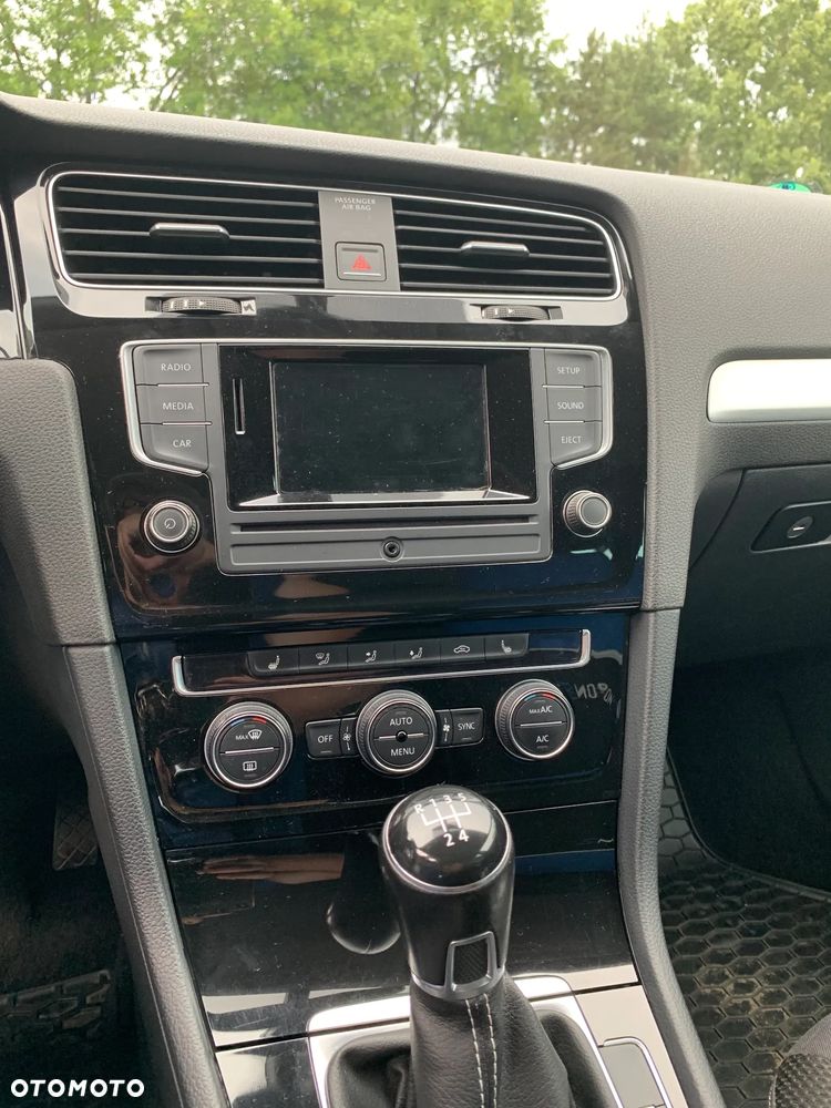 Volkswagen Golf 1.2 TSI BlueMotion Technology Cup - 17