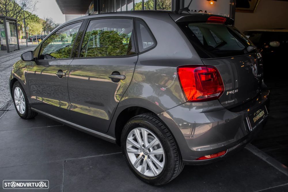 VW Polo 1.0 Confortline - 2