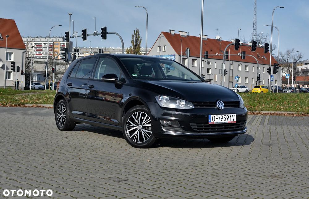 Volkswagen Golf - 8