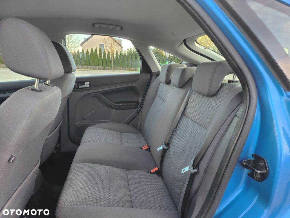 Ford Focus - 11