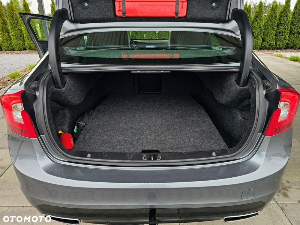Volvo S60 - 32