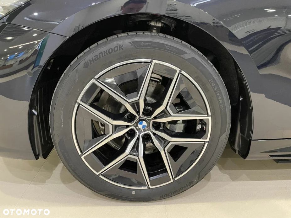 BMW Seria 5 520d mHEV M Sport - 14