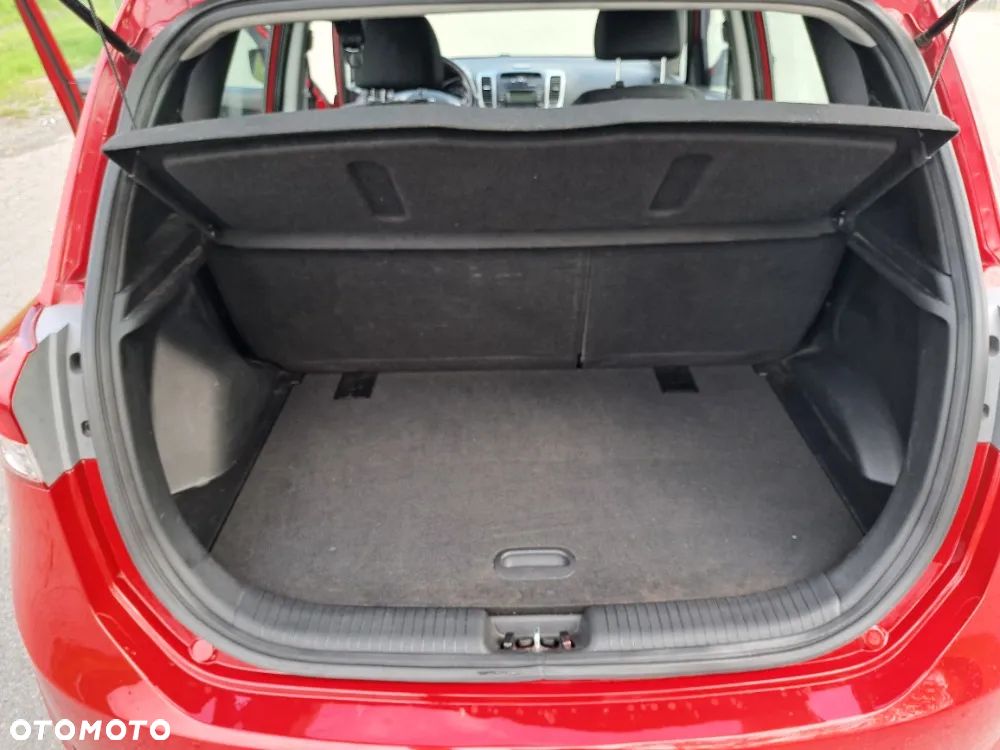 Hyundai ix20 1.4 CRDi Classic + - 15