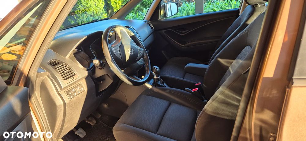 Hyundai ix20 1.4 Comfort blue - 10