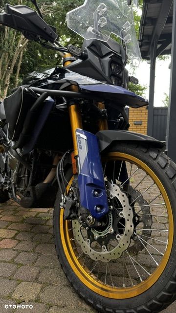 Suzuki V-STROM - 12