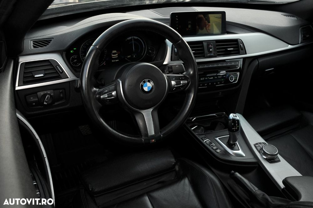 BMW Seria 3 318d Aut. M Sport - 11