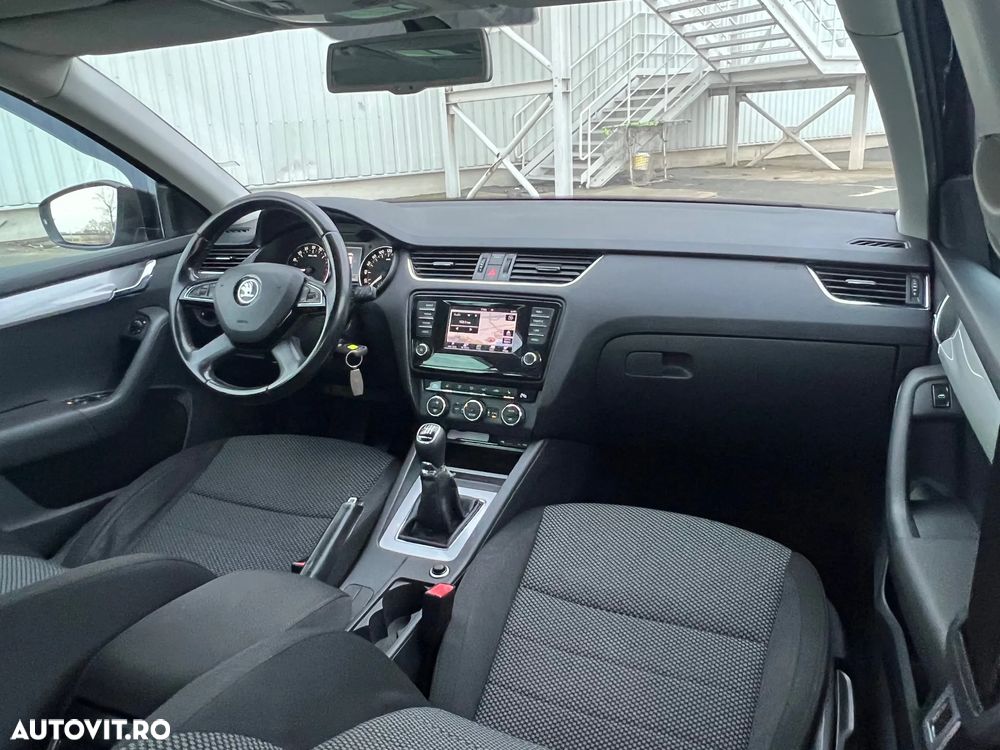 Skoda Octavia 1.6 TDI Ambition - 8