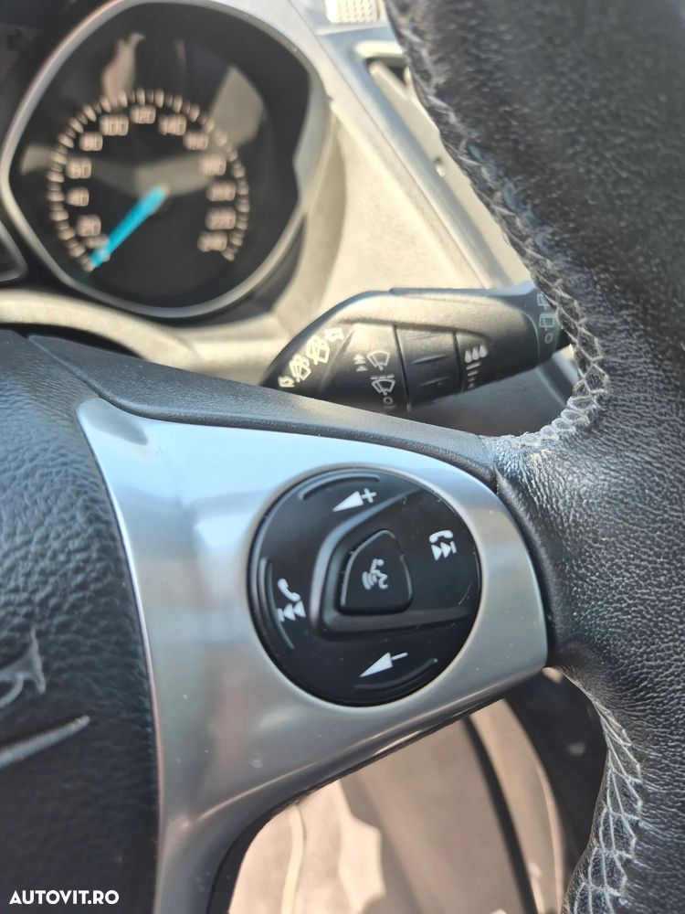 Ford Kuga 2.0 TDCi 4WD Powershift Titanium - 13