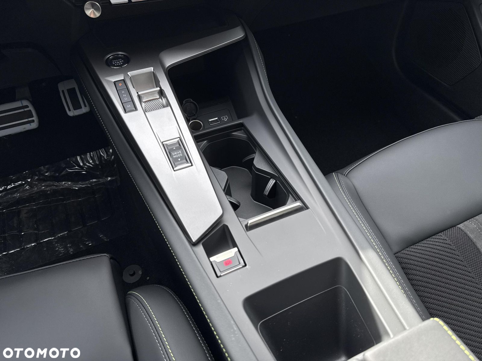 Peugeot 408 - 22