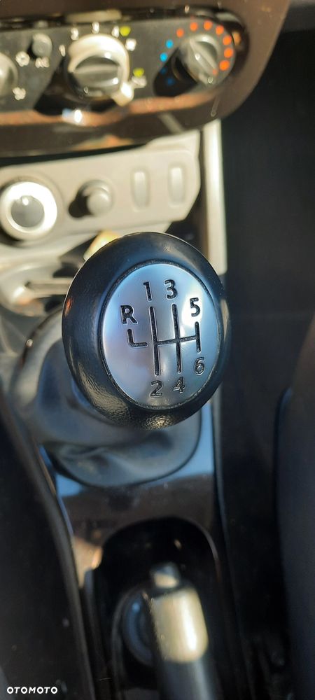 Dacia Duster 1.5 dCi Laureate 4x4 - 10