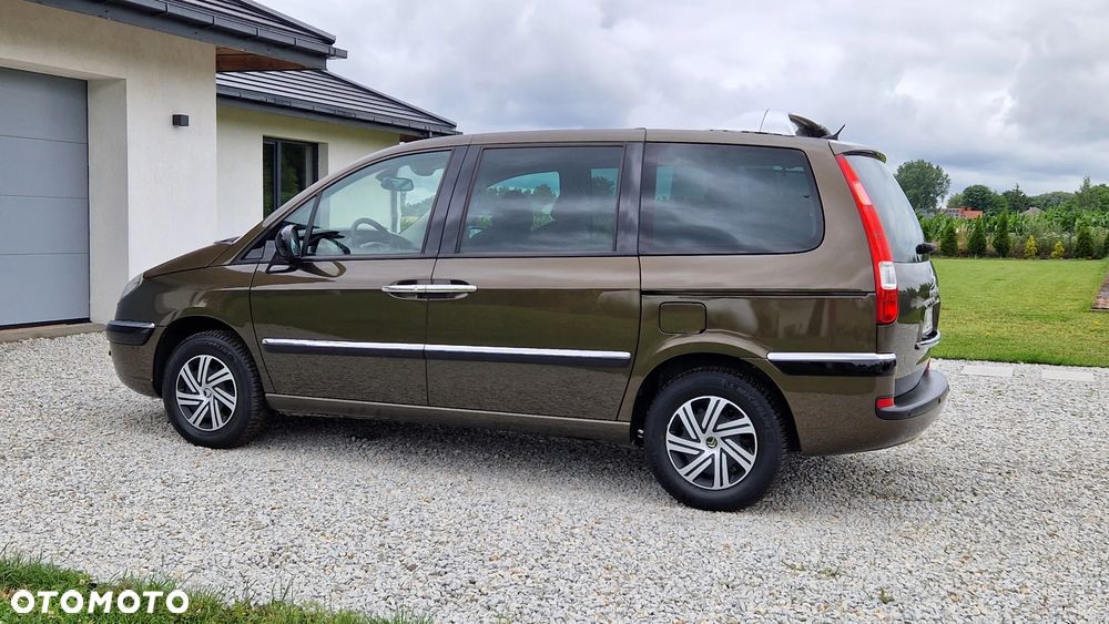 Citroën C8 2.0 HDi Exclusive - 24