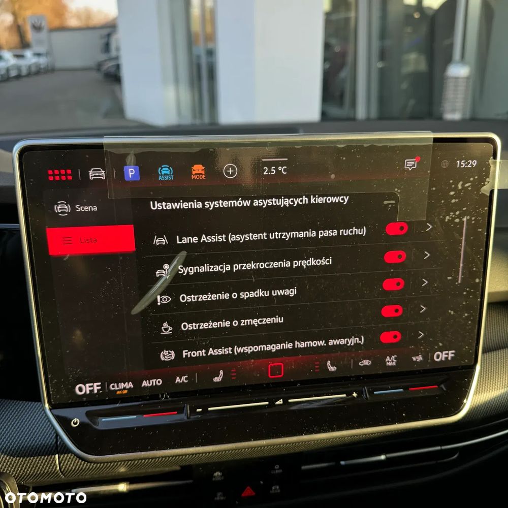 Volkswagen Golf - 27