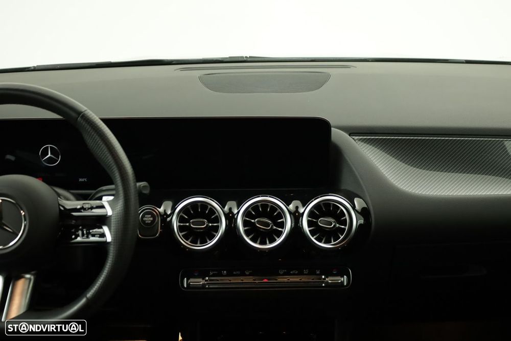 Mercedes-Benz GLA 250 e - 10