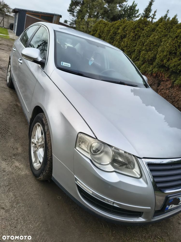 Volkswagen Passat - 14