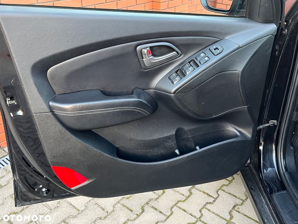 Hyundai ix35 1.7 CRDi 2WD Fifa World Cup Edition - 11