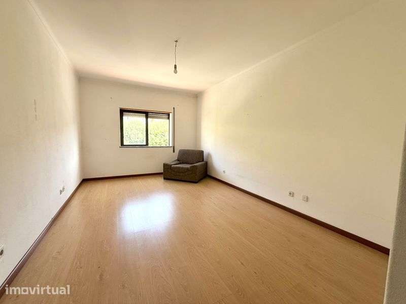 Apartamento T2 em Lousã com varanda e vista desafogada - Grande imagem: 4/12