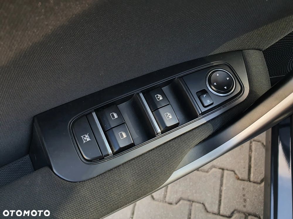 Kia Ceed 1.5 T-GDI M - 29